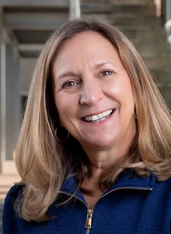 OptimizedImage,Janine Lewis,,Optimized